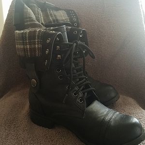 Fold over boots